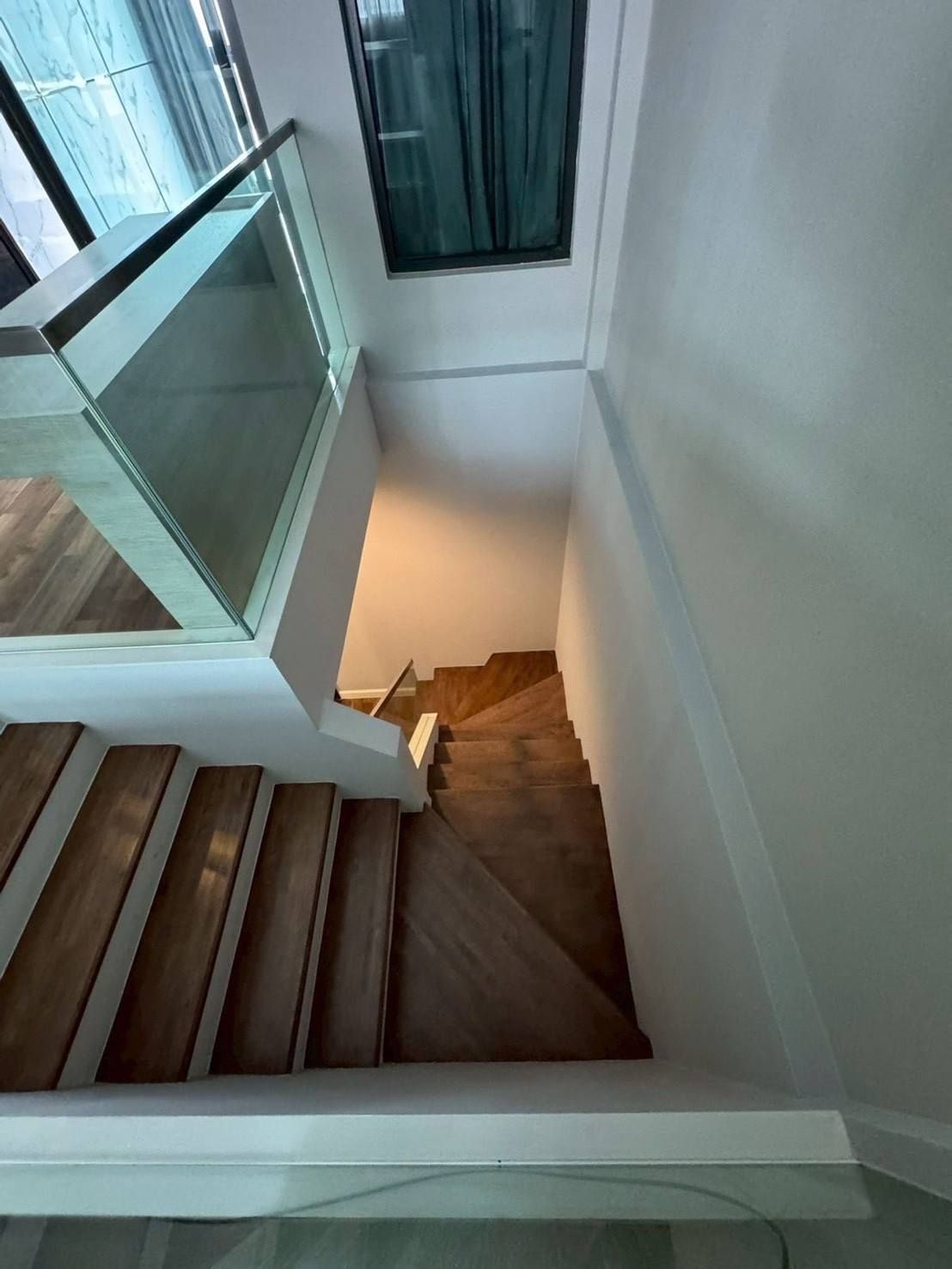 5 卧室 联排别墅 出租 在  - Image 4