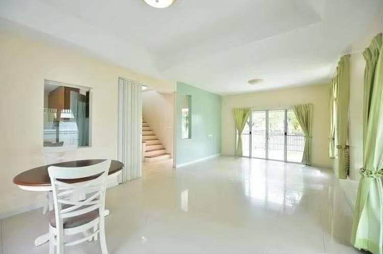 4 卧室 独立房屋 出租 在  - Image 4