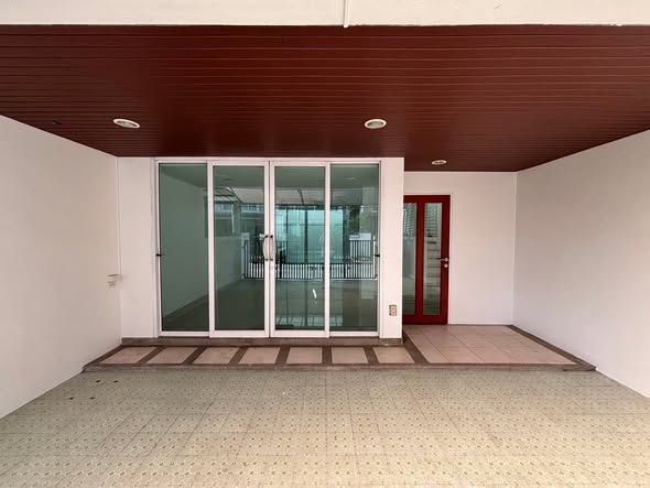 The Primary V - Image 14