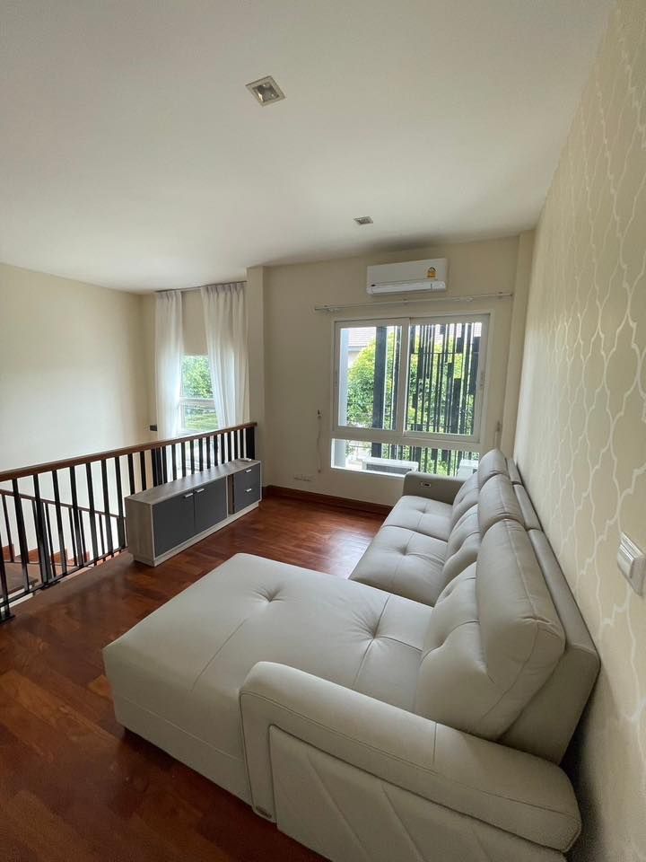 uploads/224782b1-cf00-4933-b11b-a670474fdf77/acc985ab-d40a-4911-9fdf-f0126763d09b