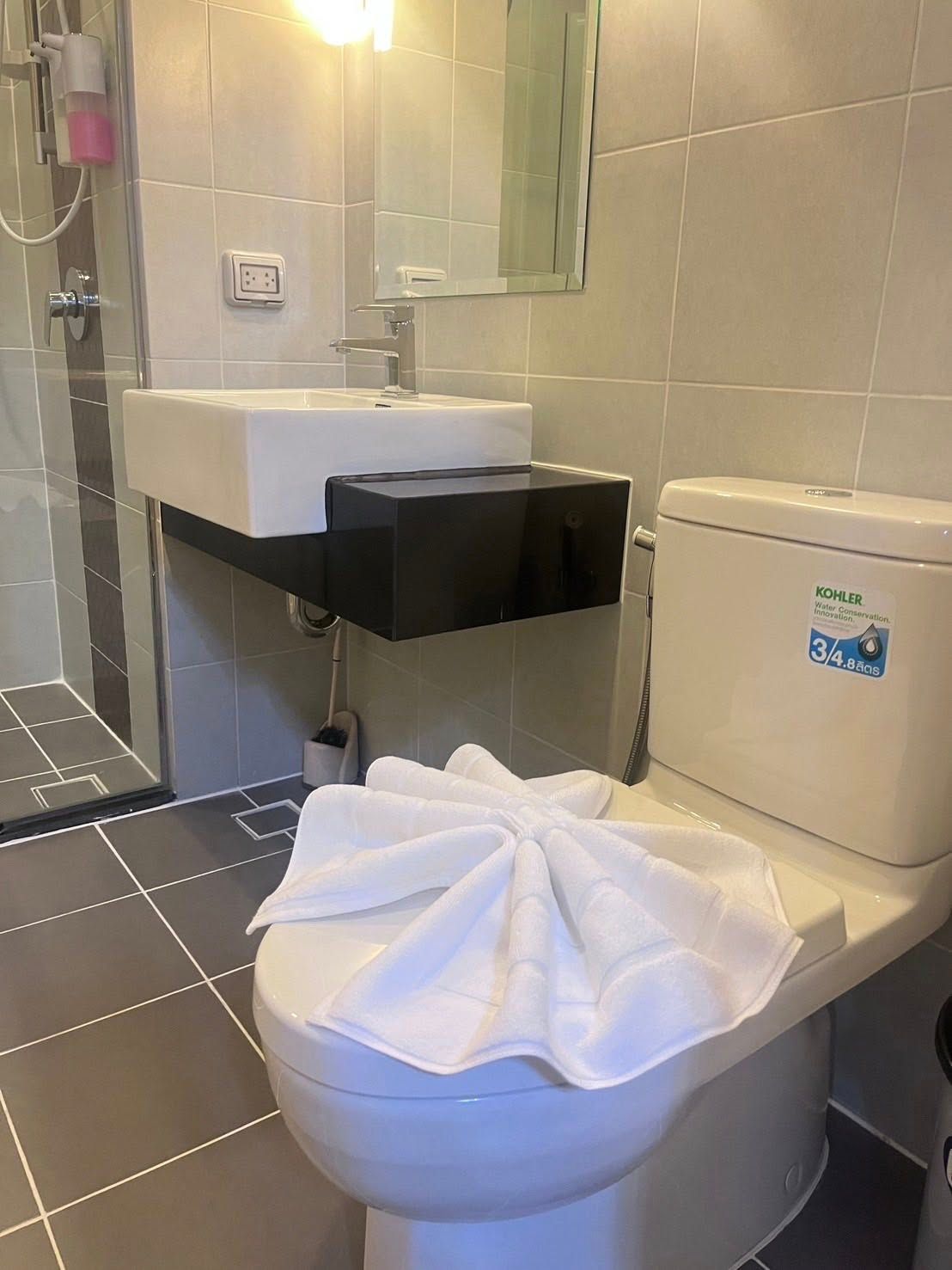 1 卧室 公寓 出租 在  - Image 12