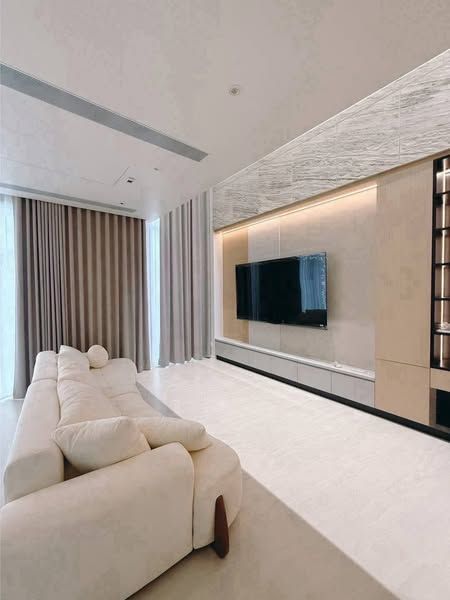 5 卧室 独立房屋 出租 在  - Image 2