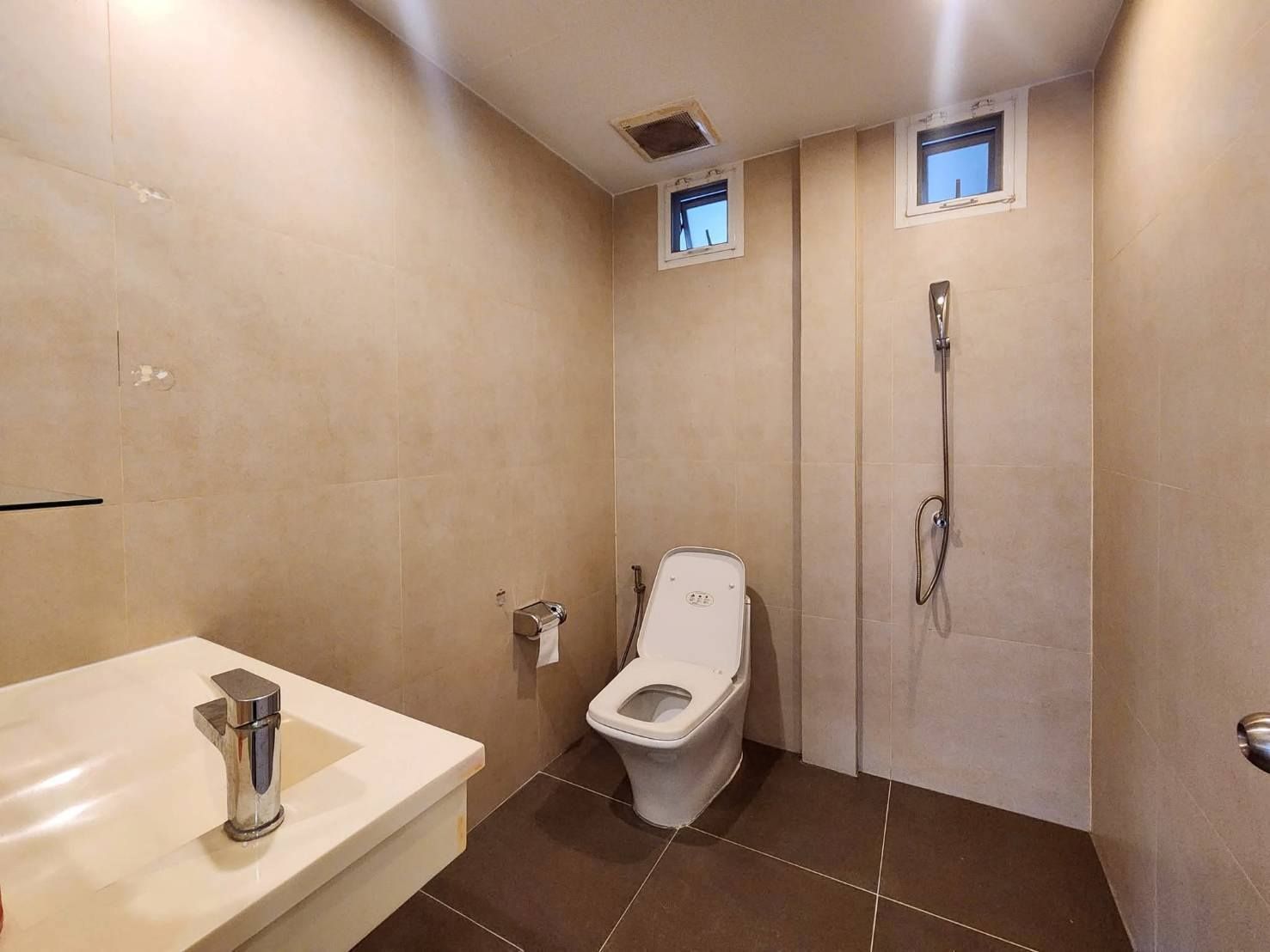 3 卧室 独立房屋 出租 在  - Image 8