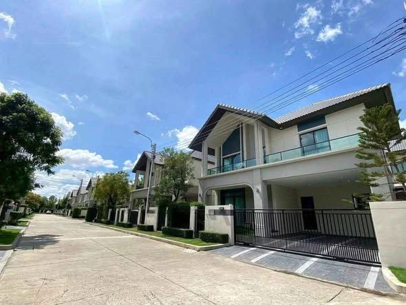 Bangkok Boulevard Srinakarin-Bangna - Image 15