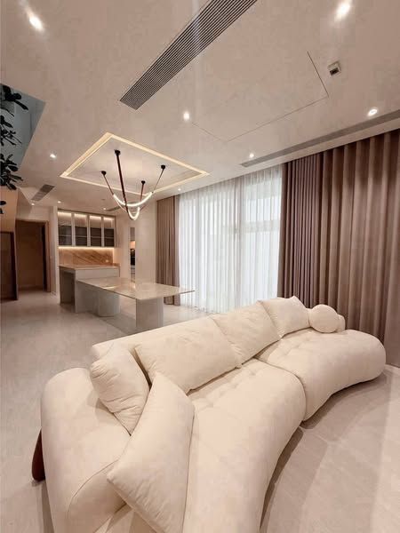 5 卧室 独立房屋 出租 在  - Image 1