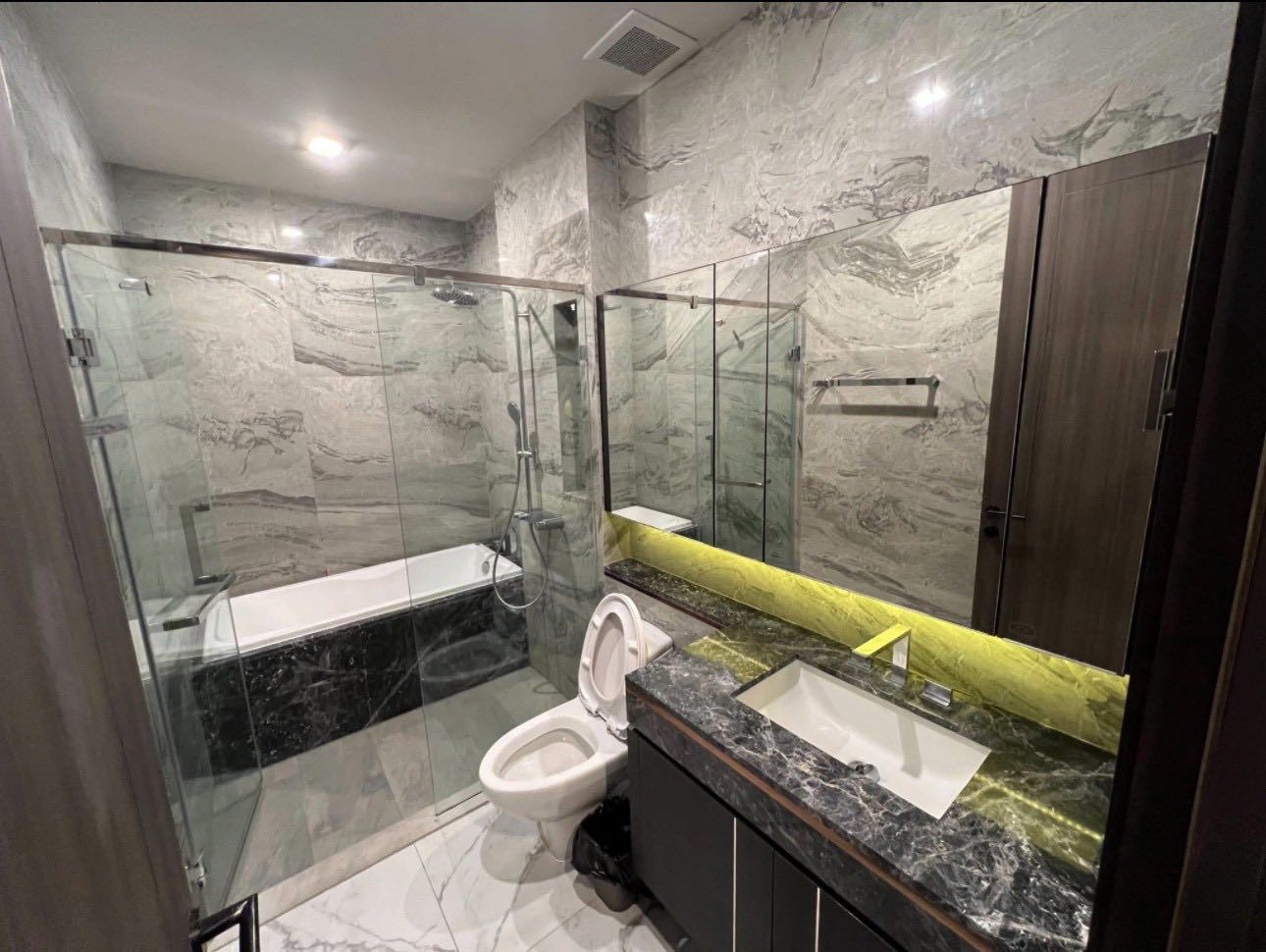 LAVIQ Sukhumvit 57 - Image 9