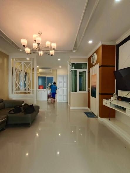 4 Bedroom House For Sale in Saphan Sung, Saphan Sung, Bangkok - Image 1