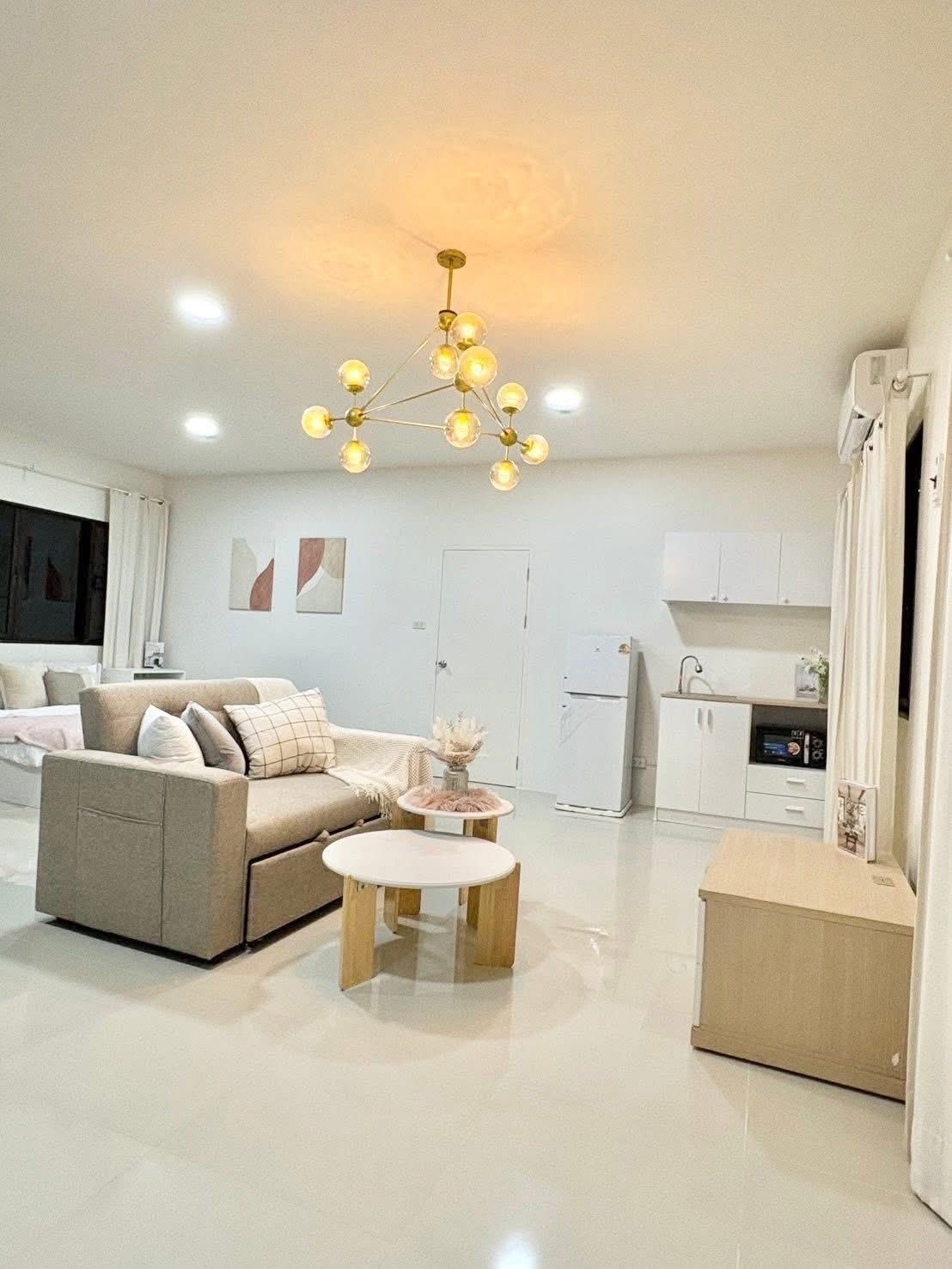 5 卧室 独立房屋 出租 在  - Image 2