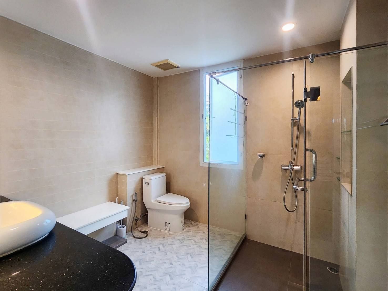 3 卧室 独立房屋 出租 在  - Image 9