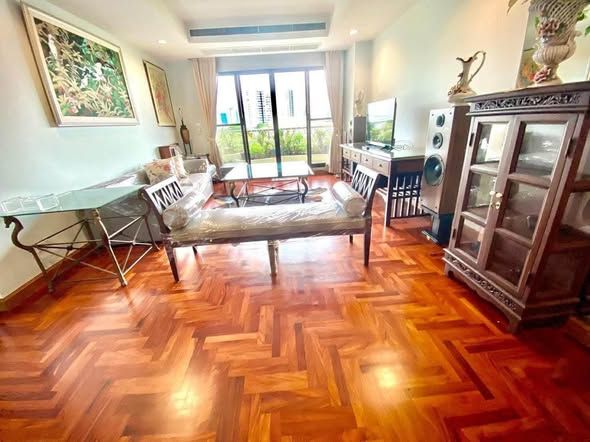 Supreme Ville - Image 4