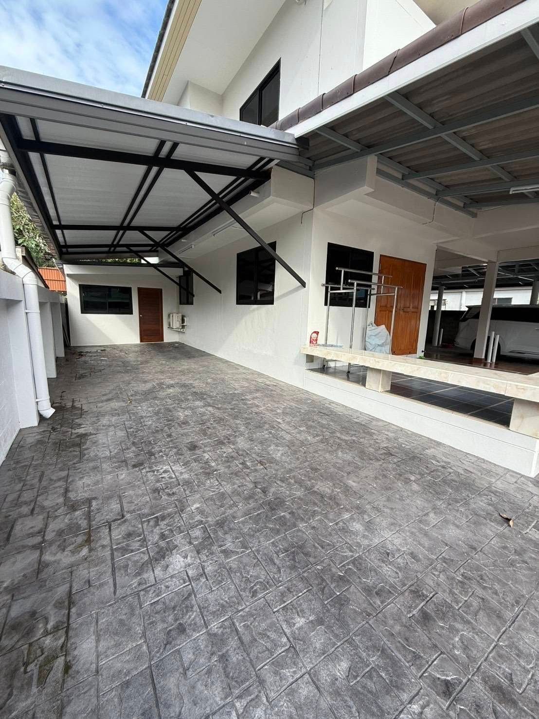 4 卧室 独立房屋 出租 在  - Image 11