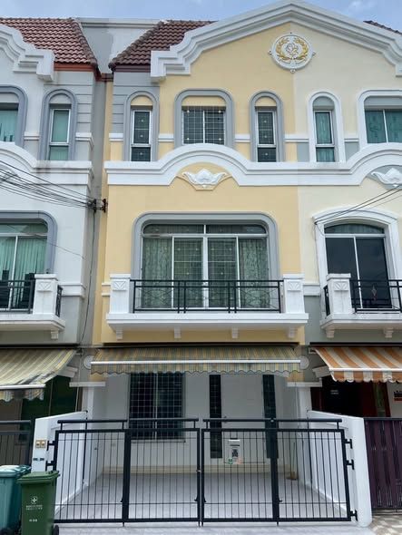 3 Bedroom House For Rent in Chorakhe Bua, Lat Phrao, Bangkok - Image 6