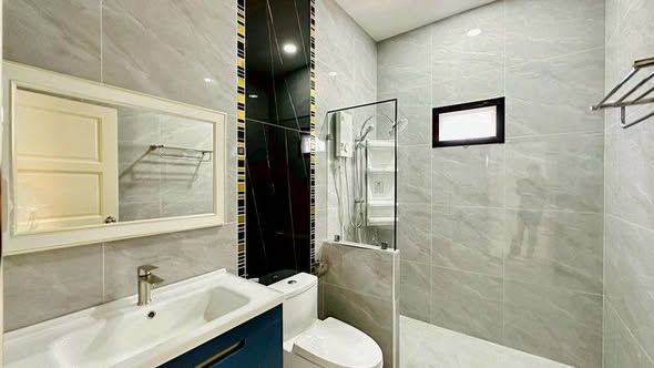 4 卧室 独立房屋 出租 在  - Image 3