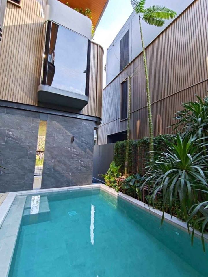 5 卧室 独立房屋 出租 在  - Image 20