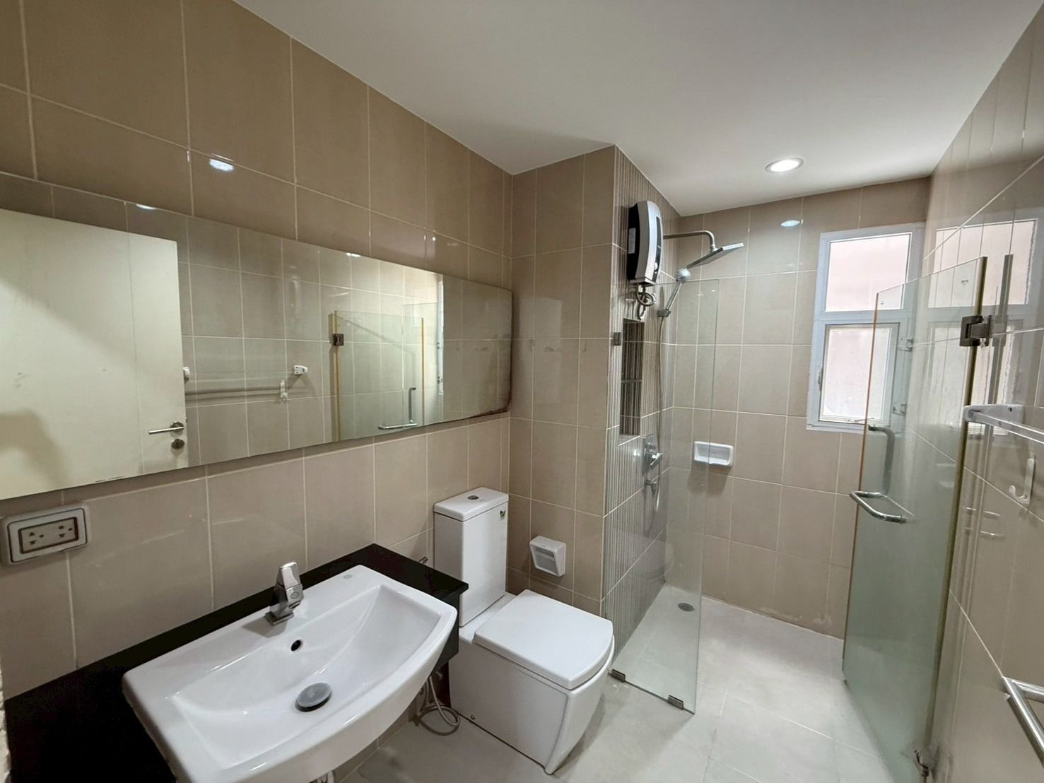 uploads/224782b1-cf00-4933-b11b-a670474fdf77/c3f24bc9-438d-483f-a743-efe81a27b096