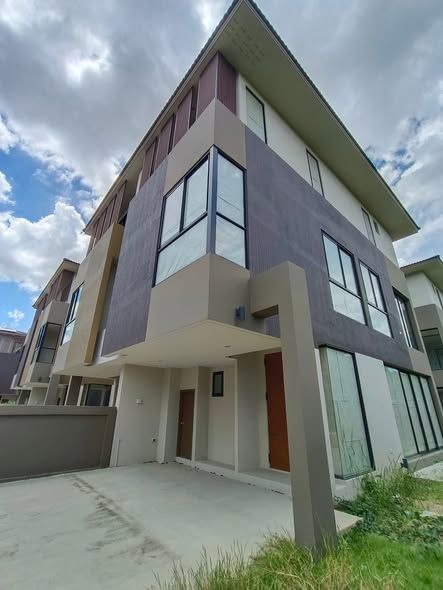 uploads/224782b1-cf00-4933-b11b-a670474fdf77/c9cc58d4-1b0b-4789-8638-0ce0730661b1