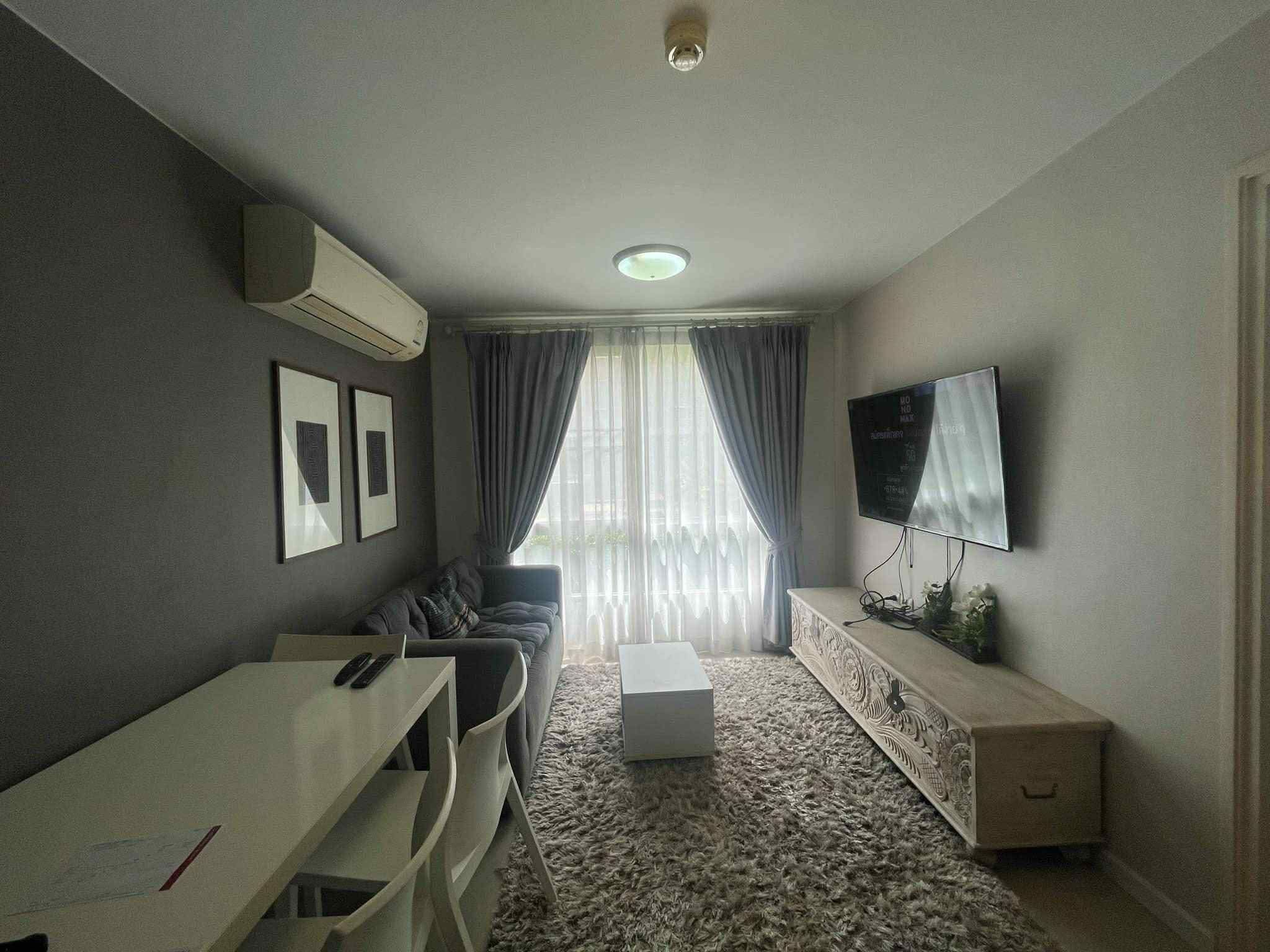 D VIENG Santitham - Image 1