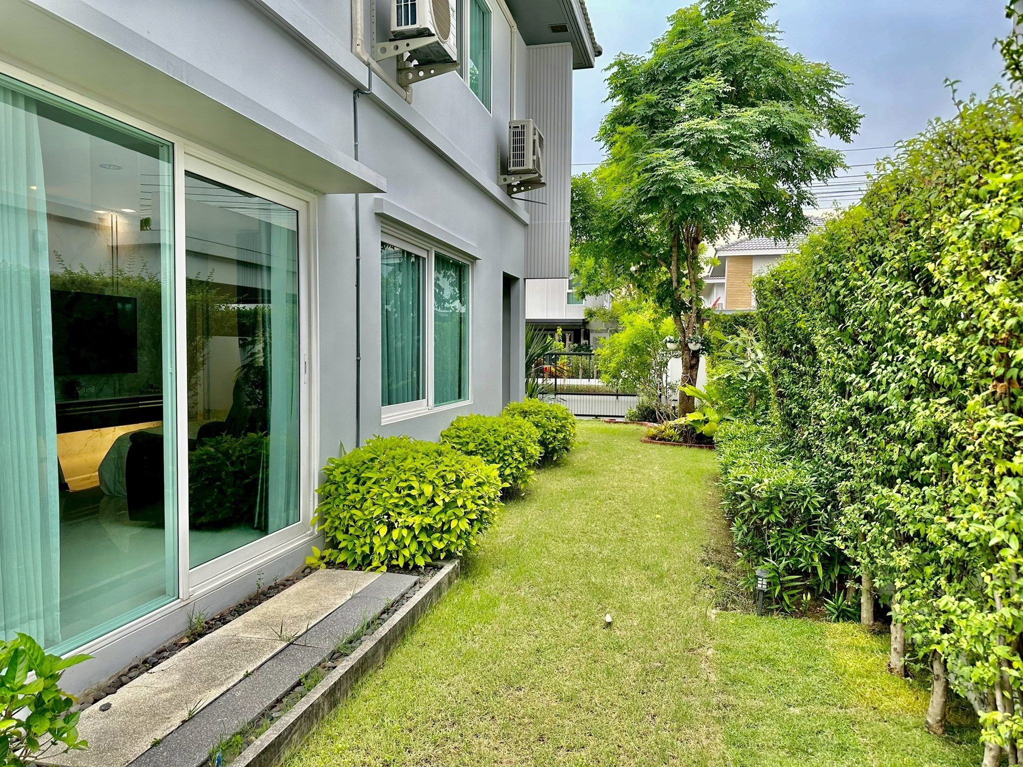 uploads/224782b1-cf00-4933-b11b-a670474fdf77/cbce2e2d-d9f2-4c90-805d-9d1a3a727f01