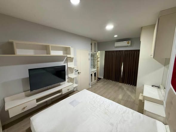 Baan Klang Muang Sukhumvit 77 (On Nut 77) - Image 5