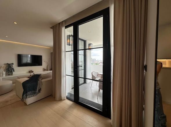 3 卧室 公寓 出租 在  - Image 11