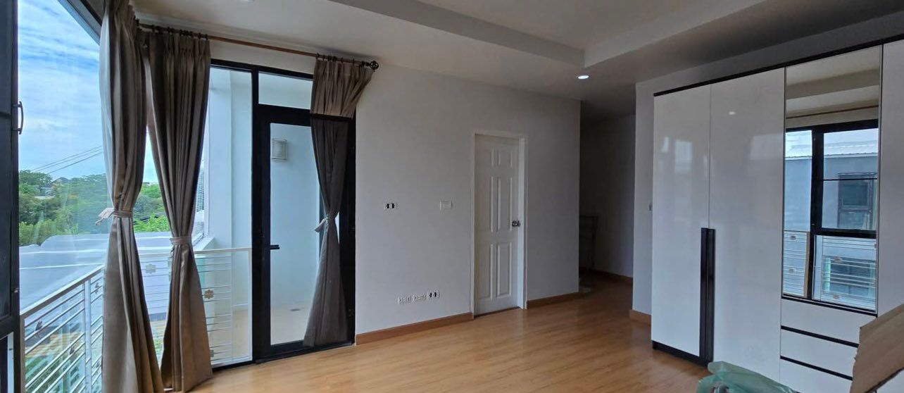 Sarin Wiz Sukhumvit 107 - Image 11