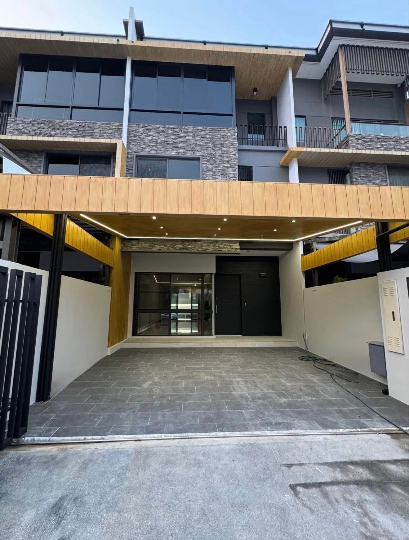 เดอะ แลนด์มาร์ค เอกมัย-รามอินทรา - Image 18