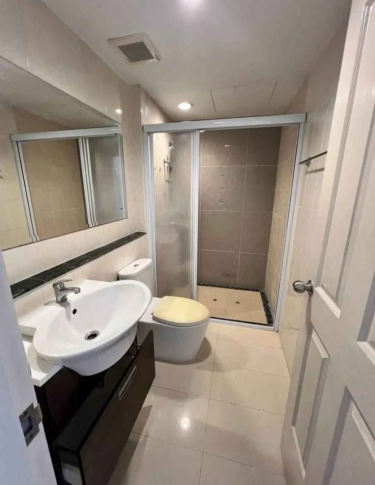 3 卧室 联排别墅 出租 在  - Image 11