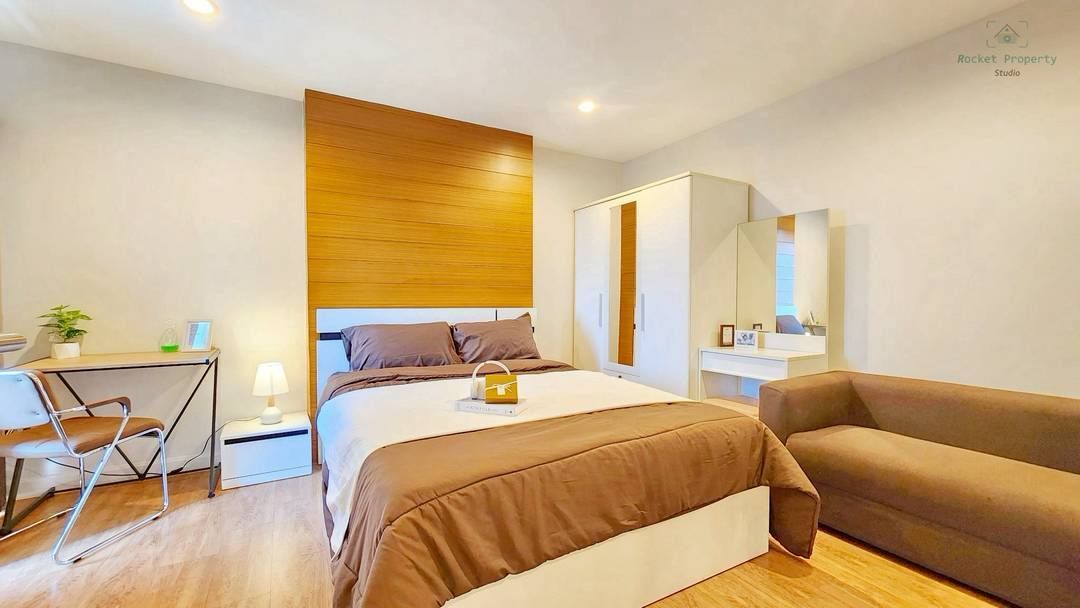 The Next 2 - Image 6