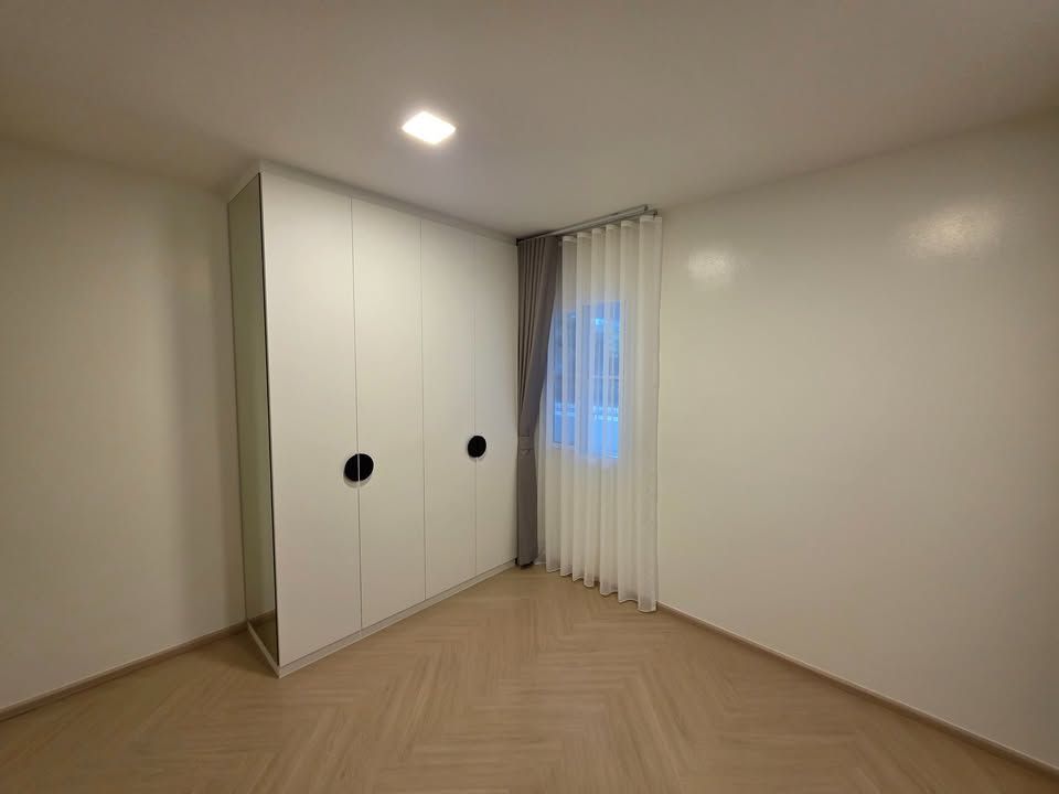 uploads/224782b1-cf00-4933-b11b-a670474fdf77/d3708994-56f5-406d-a80b-d36ac1ce166a