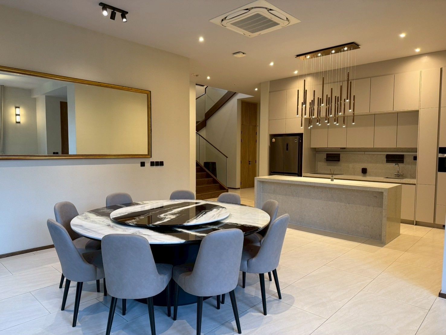 uploads/224782b1-cf00-4933-b11b-a670474fdf77/d3f33ee4-5423-40e9-a481-6812918e28b9