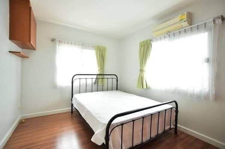 4 卧室 独立房屋 出租 在  - Image 2