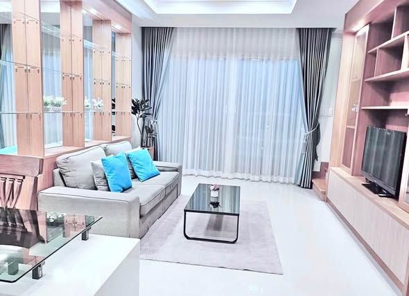 Baan Klang Muang S-Sense Onnuch-Wongwan - Image 1