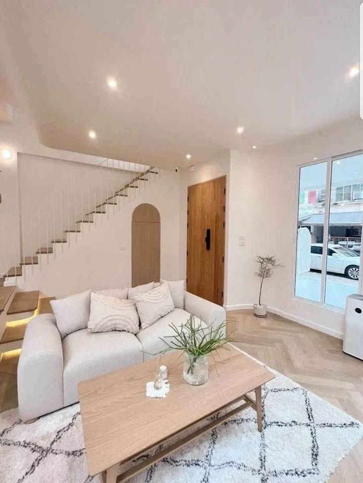 uploads/224782b1-cf00-4933-b11b-a670474fdf77/d8e224ba-f812-44e8-9fb3-57c8c00f0a8f