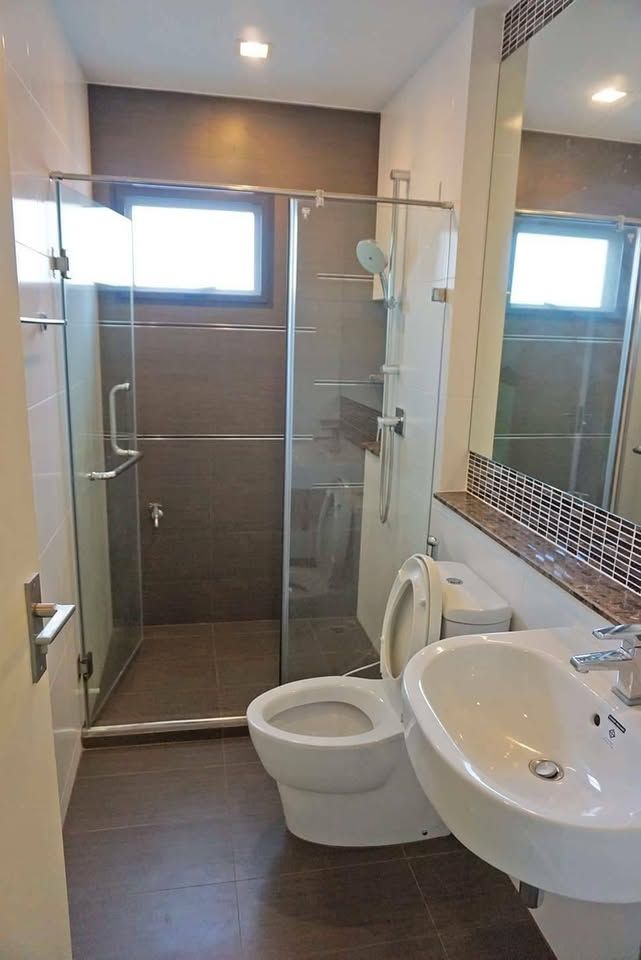 4 卧室 独立房屋 出售 在  - Image 5