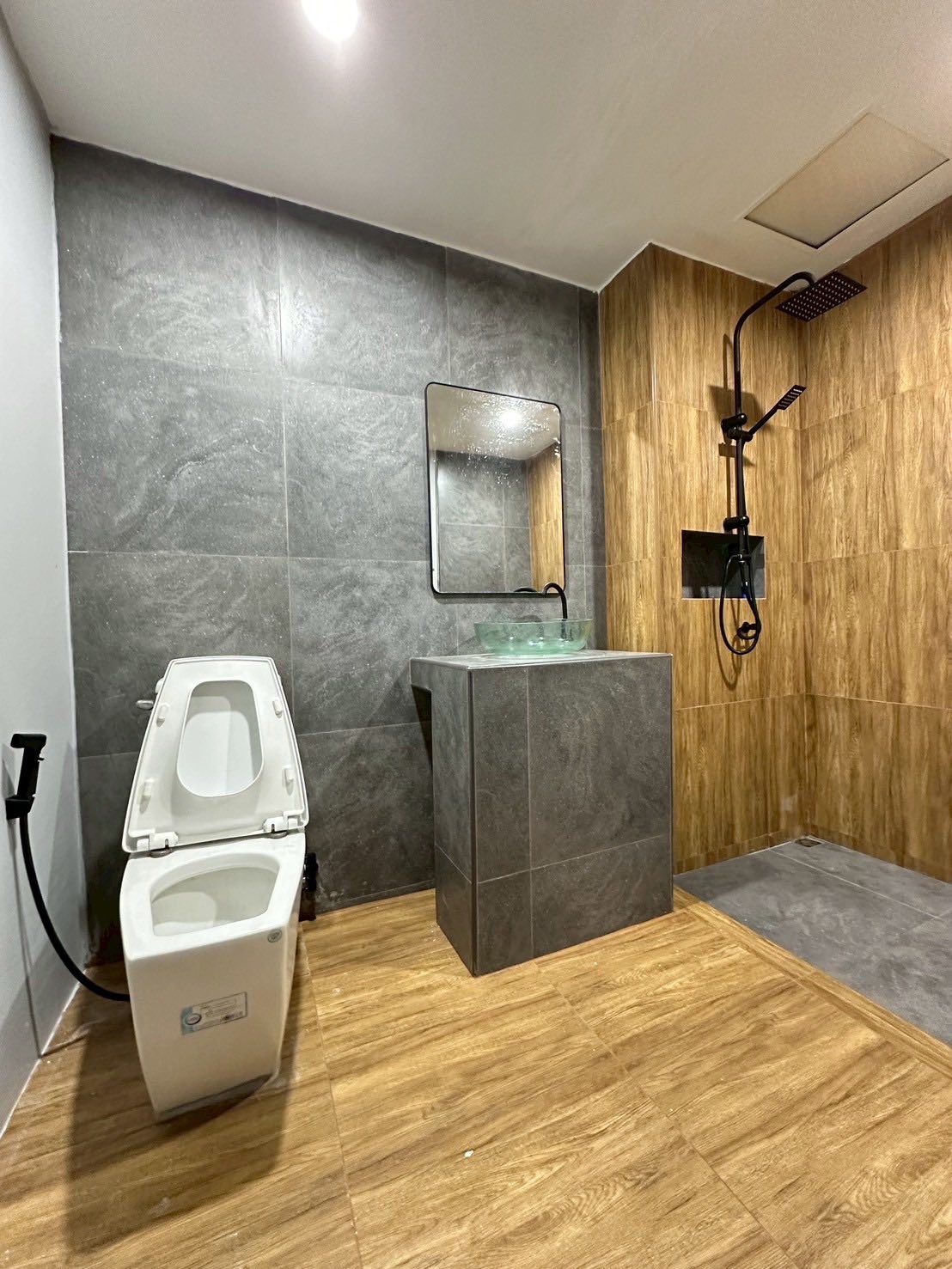 uploads/224782b1-cf00-4933-b11b-a670474fdf77/d9ee1403-b563-49b2-80ff-85bc30b28624