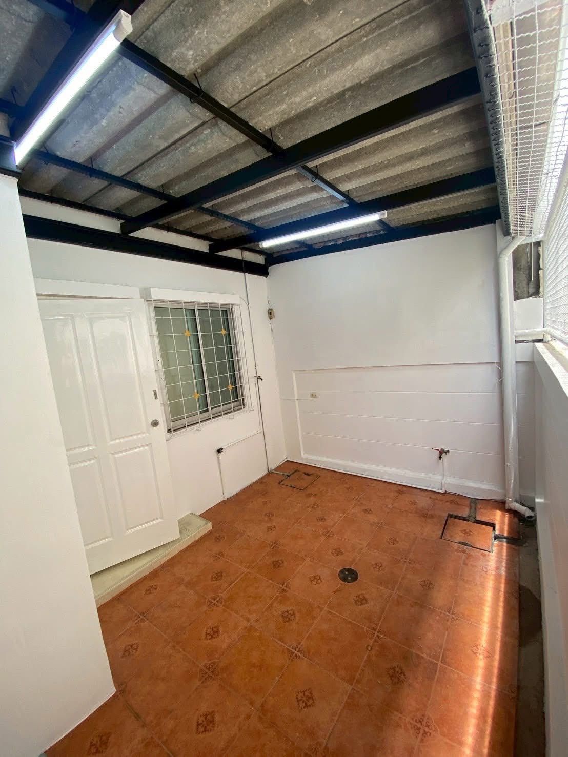 3 Bedroom House For Rent in Chorakhe Bua, Lat Phrao, Bangkok - Image 8