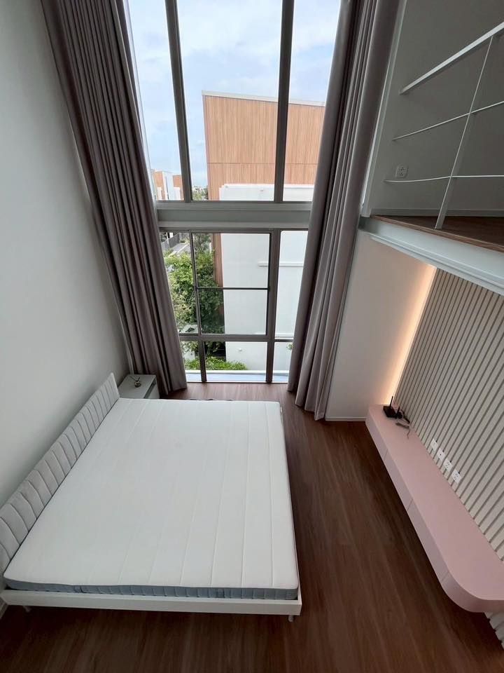 4 卧室 独立房屋 出租 在  - Image 1