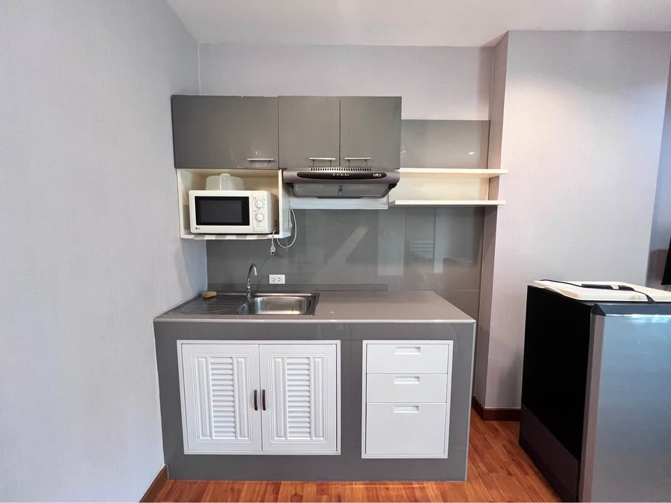 1 卧室 公寓 出租 在  - Image 6