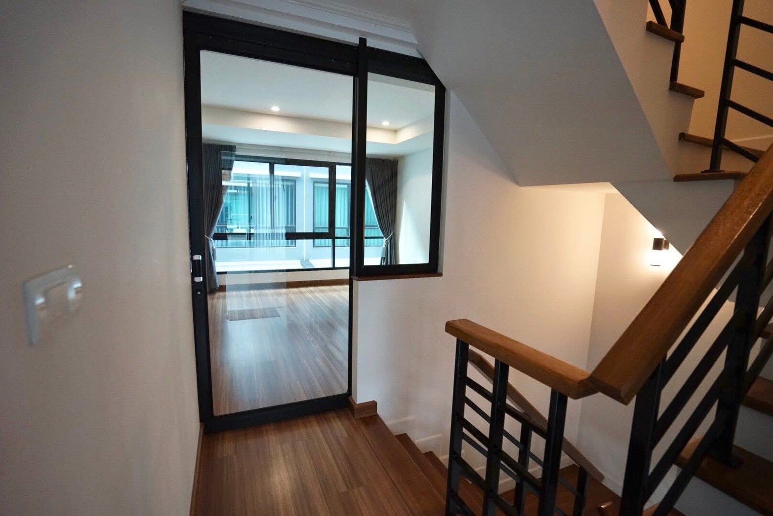 4 卧室 独立房屋 出租 在  - Image 10