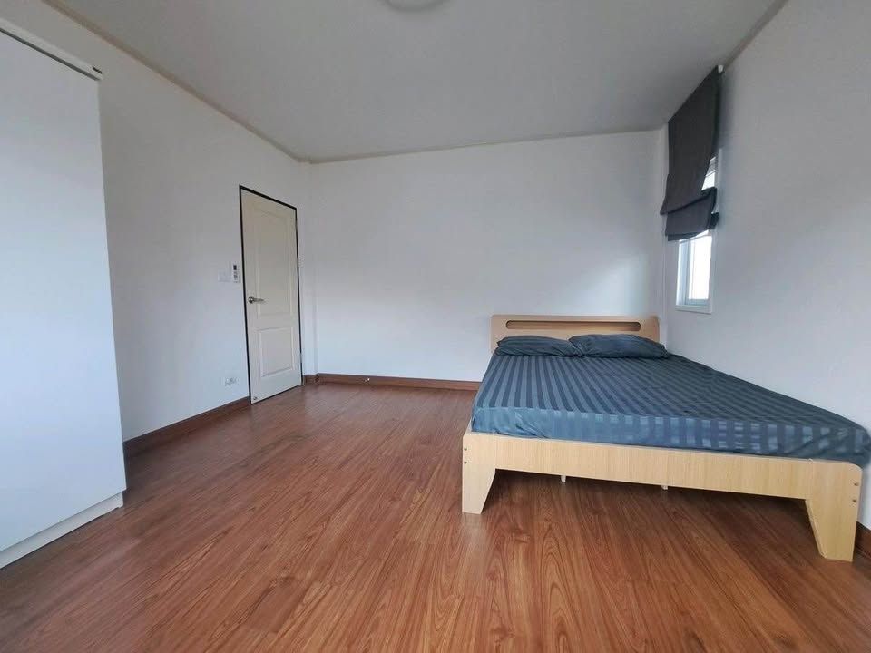 4 卧室 独立房屋 出租 在  - Image 15