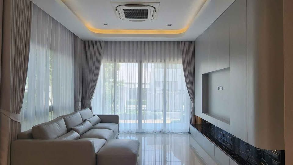 4 卧室 独立房屋 出租 在  - Image 1