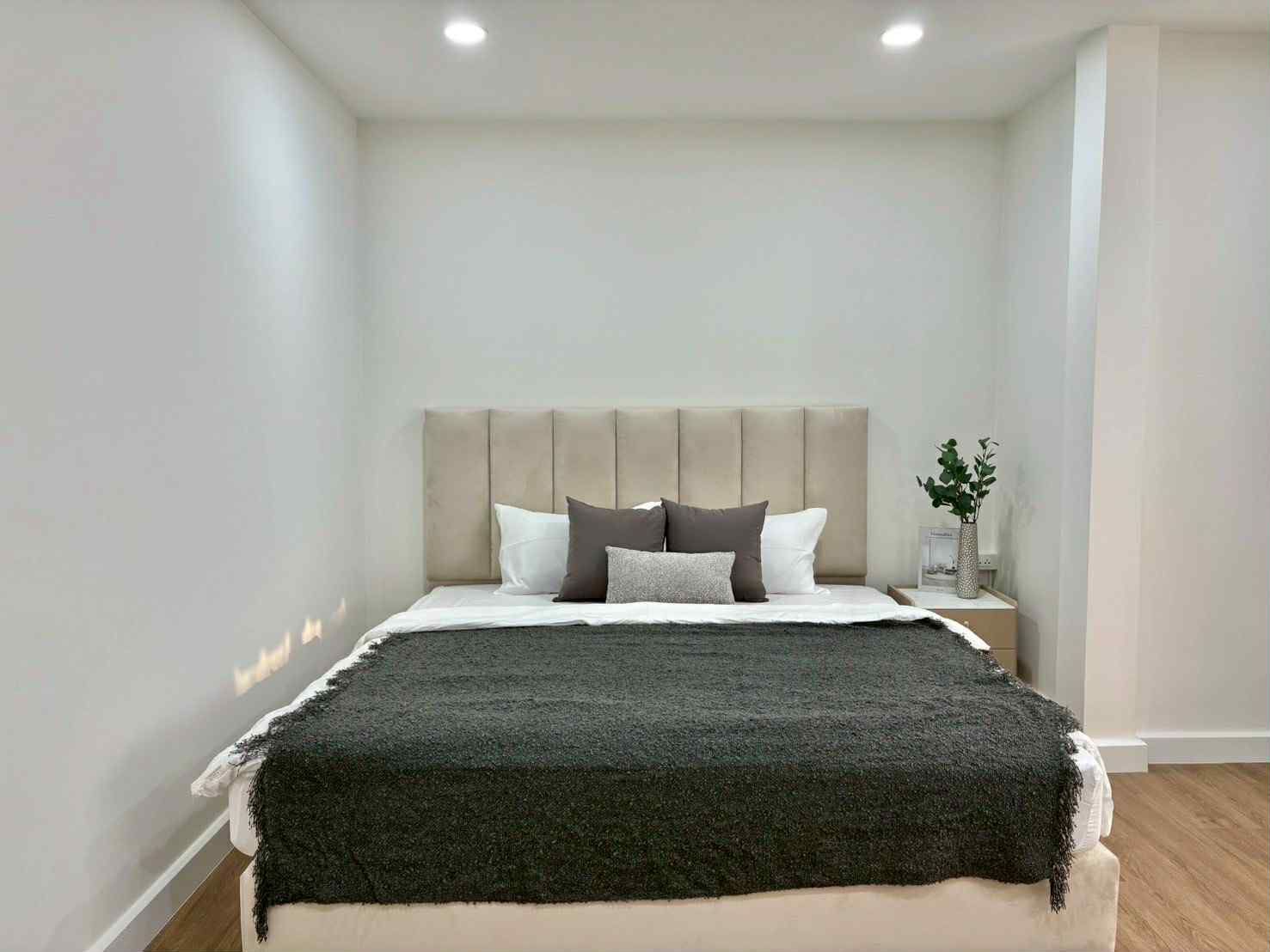 uploads/224782b1-cf00-4933-b11b-a670474fdf77/e6066a53-1d48-4bfc-982d-f6280c4351bb