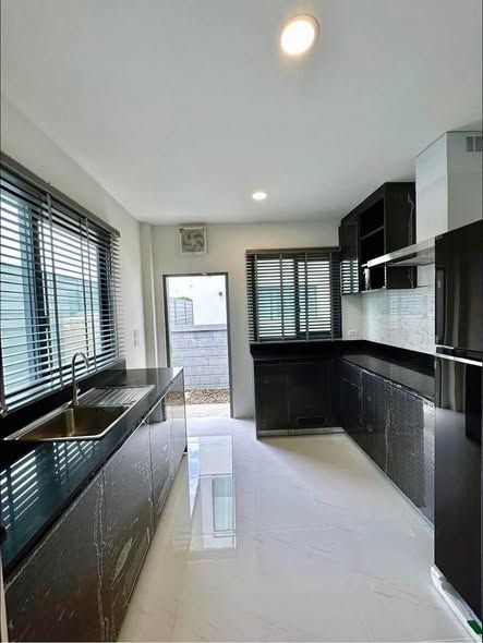 uploads/224782b1-cf00-4933-b11b-a670474fdf77/e7bf4568-0fa5-4592-9e99-ca137679c507