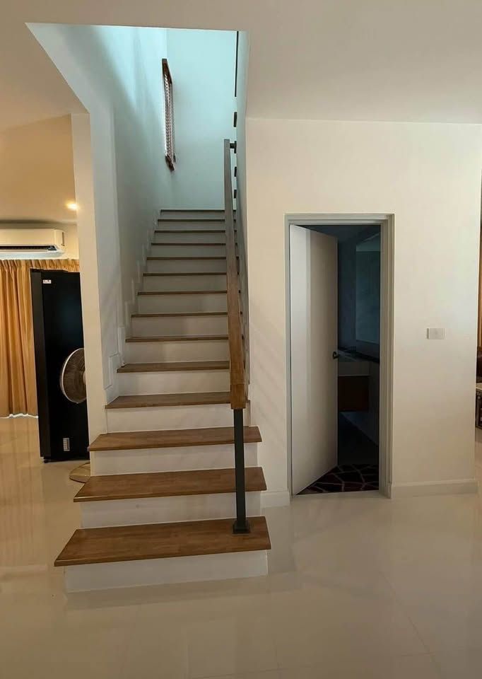 uploads/224782b1-cf00-4933-b11b-a670474fdf77/e847b724-a0c8-407c-a3d2-c440698e9fe8