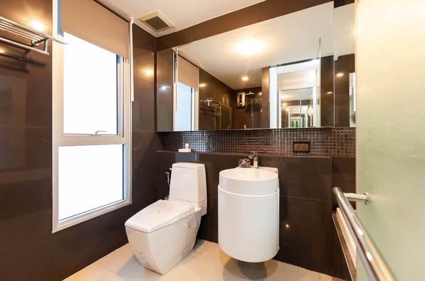 uploads/224782b1-cf00-4933-b11b-a670474fdf77/e89a864f-787d-422a-aff3-4181a1185db6