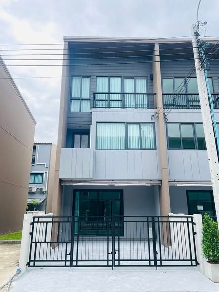 3 卧室 联排别墅 出租 在  - Image 15