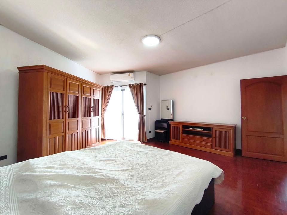 1 卧室 公寓 出租 在  - Image 8