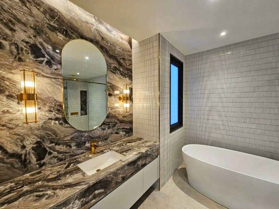 5 卧室 独立房屋 出租 在  - Image 9