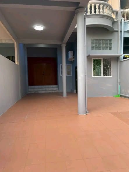 5 Bedroom Townhouse For Rent in Noen Phra, Mueang Rayong, Rayong - Image 7