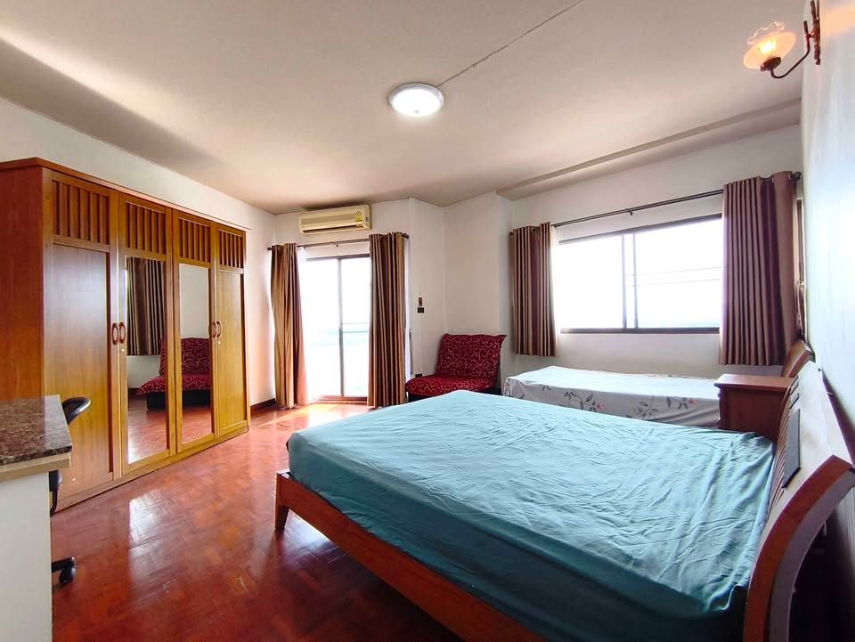 1 卧室 公寓 出租 在  - Image 10